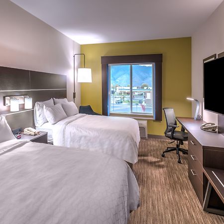 Holiday Inn Express Hotel & Suites Minden By Ihg Bagian luar foto