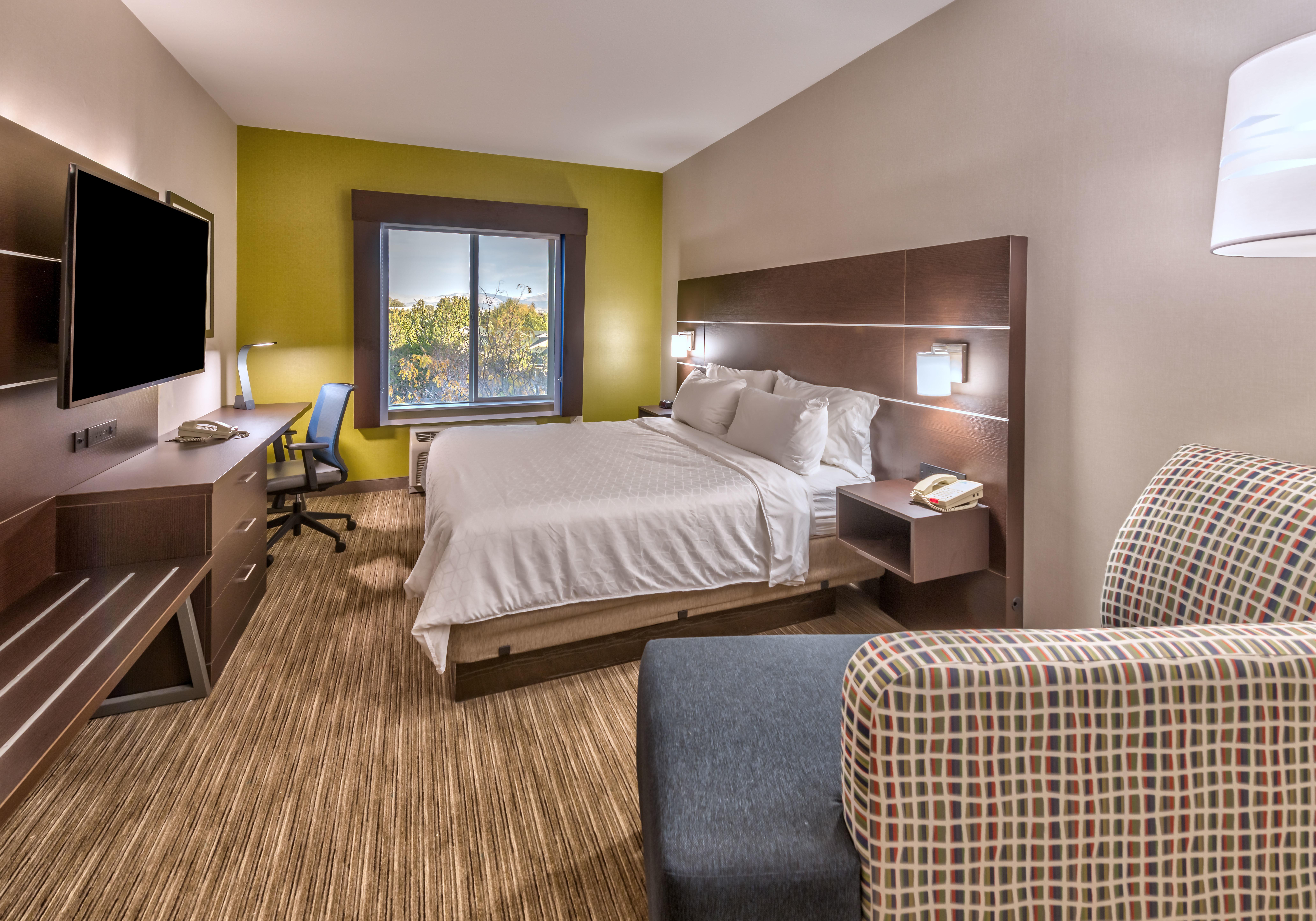 Holiday Inn Express Hotel & Suites Minden By Ihg Bagian luar foto
