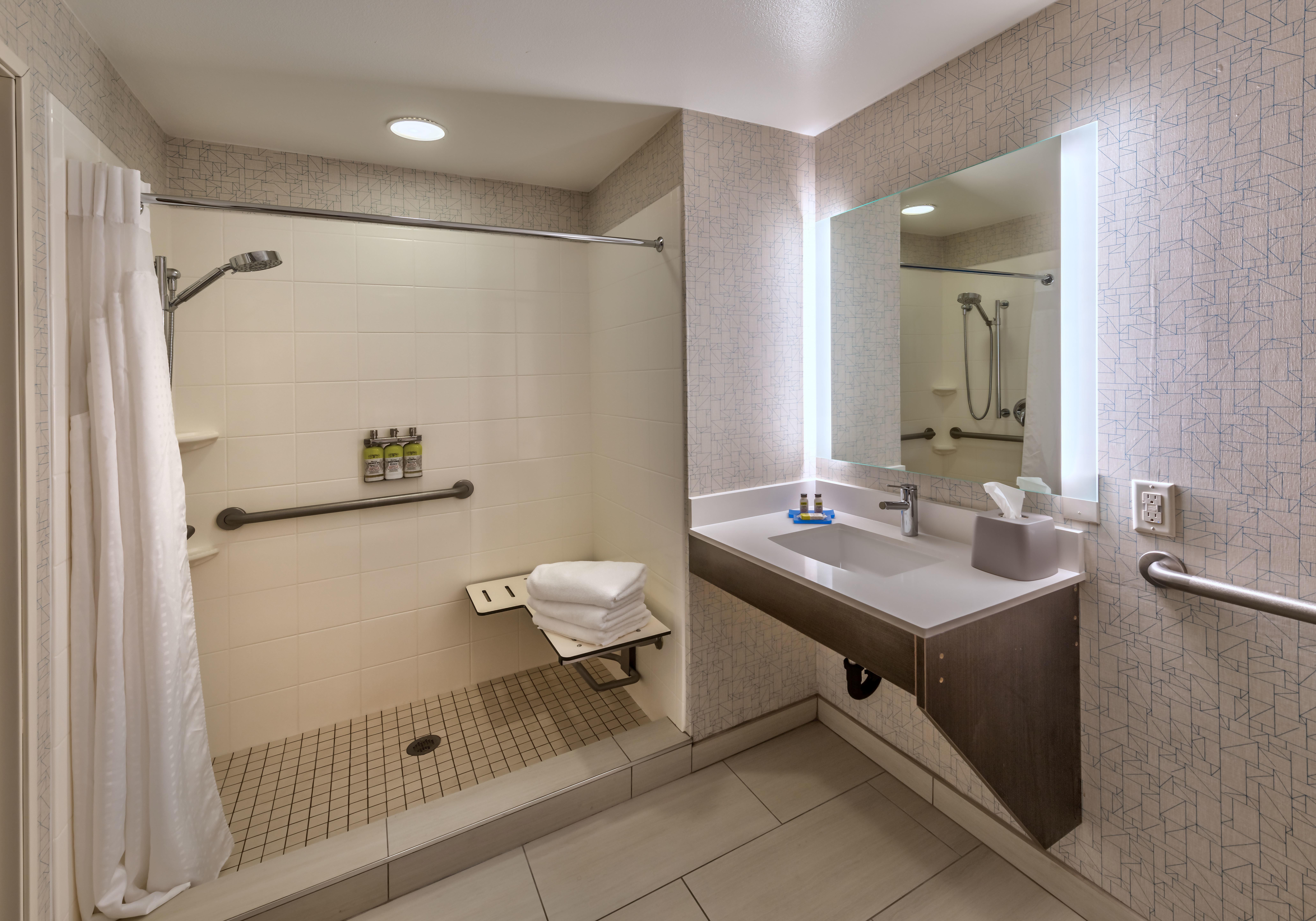 Holiday Inn Express Hotel & Suites Minden By Ihg Bagian luar foto