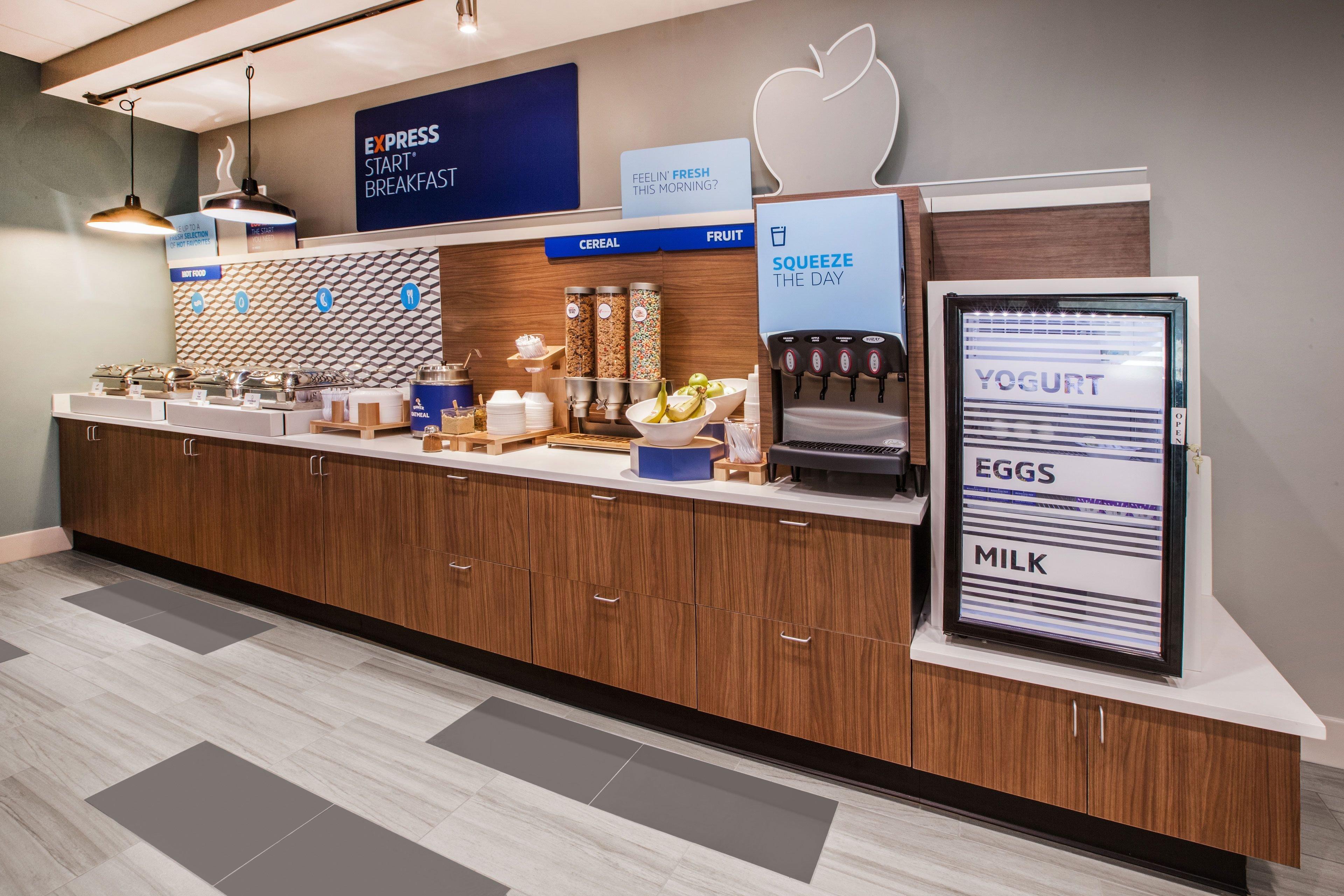 Holiday Inn Express Hotel & Suites Minden By Ihg Bagian luar foto
