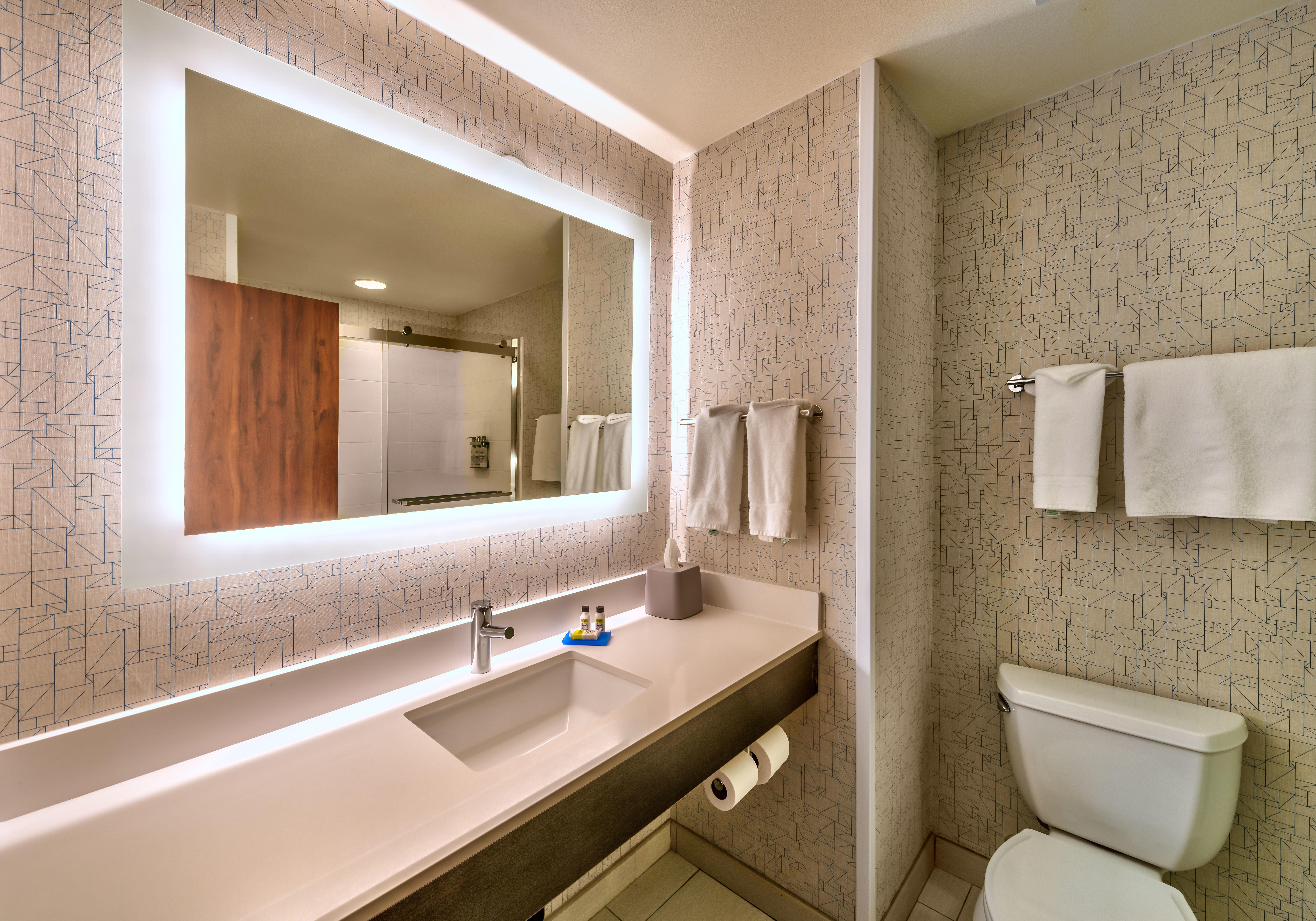 Holiday Inn Express Hotel & Suites Minden By Ihg Bagian luar foto